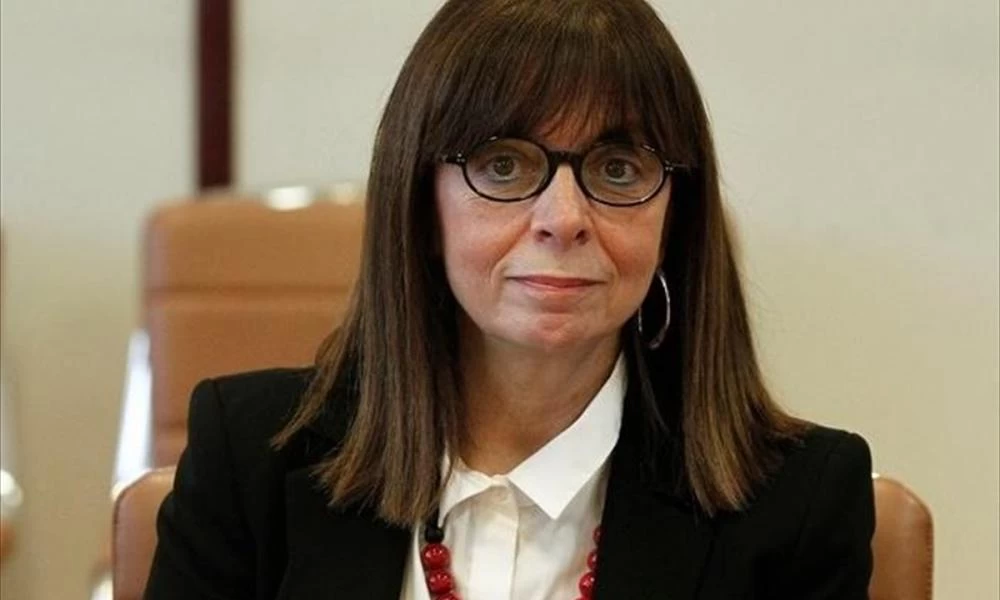 Ταχεία ανάρρωση ευχήθηκε η ΠτΔ στον Μακρόν